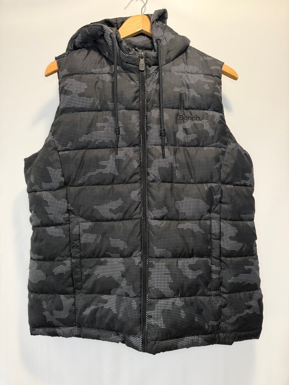 Bench Black And Grey Womens Camo  Hooded Puffer Vest outdoors Gorpcore  size  XL